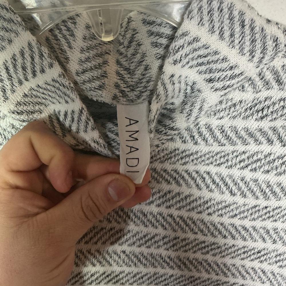 Chic Gray Patterned Cowl Neck Sweater - image 3